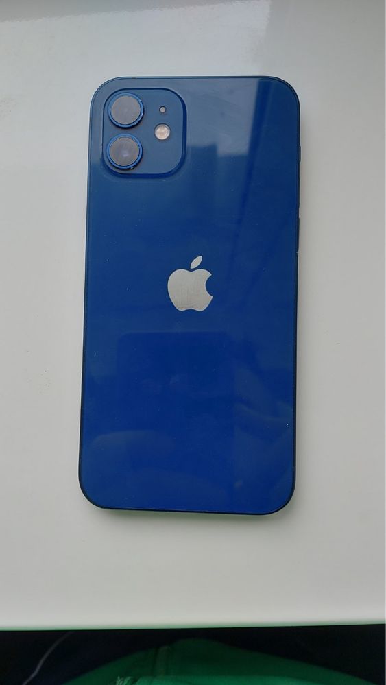 Продам iPhone 12 на 128гб