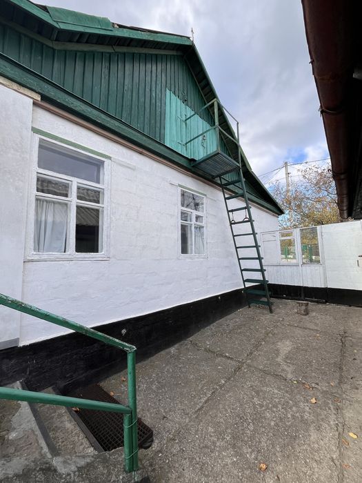 Продам часть дома с отдельным двором п. Ясное