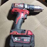 Milwaukee 2702 ударна дрель