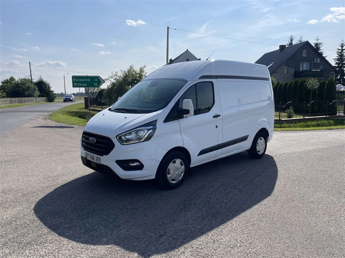Ford CUSTOM  FORD TRANSIT CUSTOM L1H2 2.0 ecoblue NAVI klima lift 2020 rok