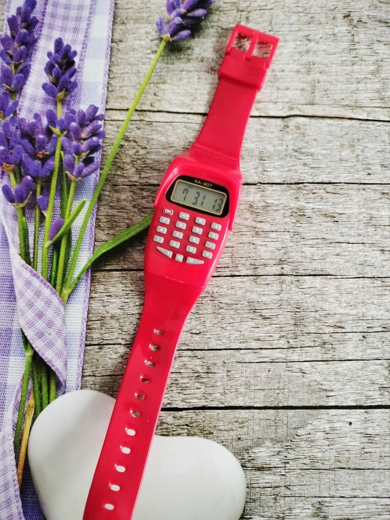 Zegarek dziecięcy z kaukulatorem
