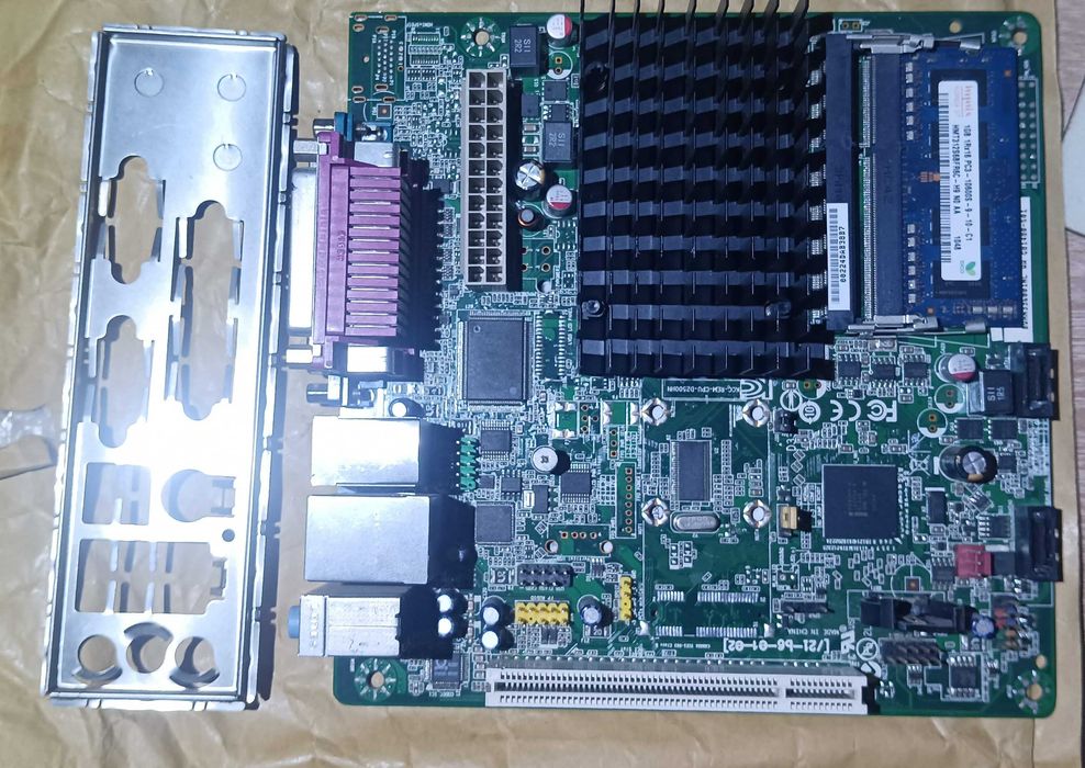 Плата Atom D2500HN