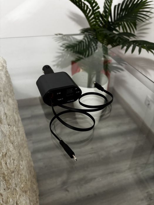 Carregador 4 em 1 p/ Carro