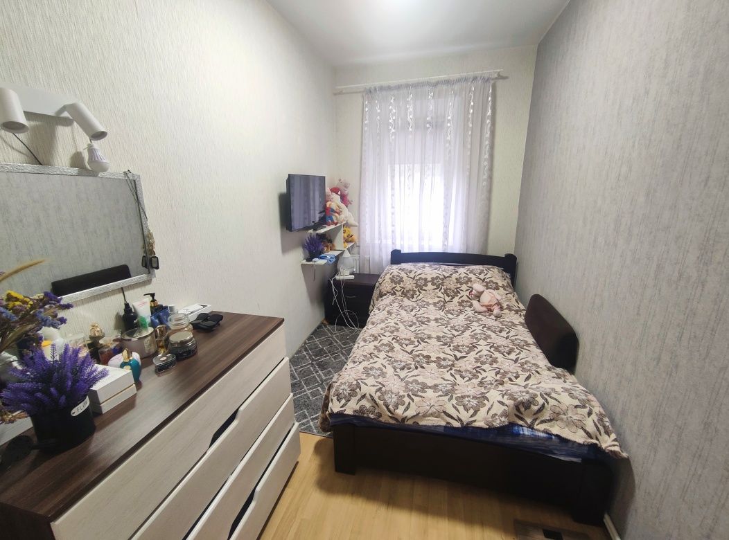 Продам затишний будинок в місті Підгородне