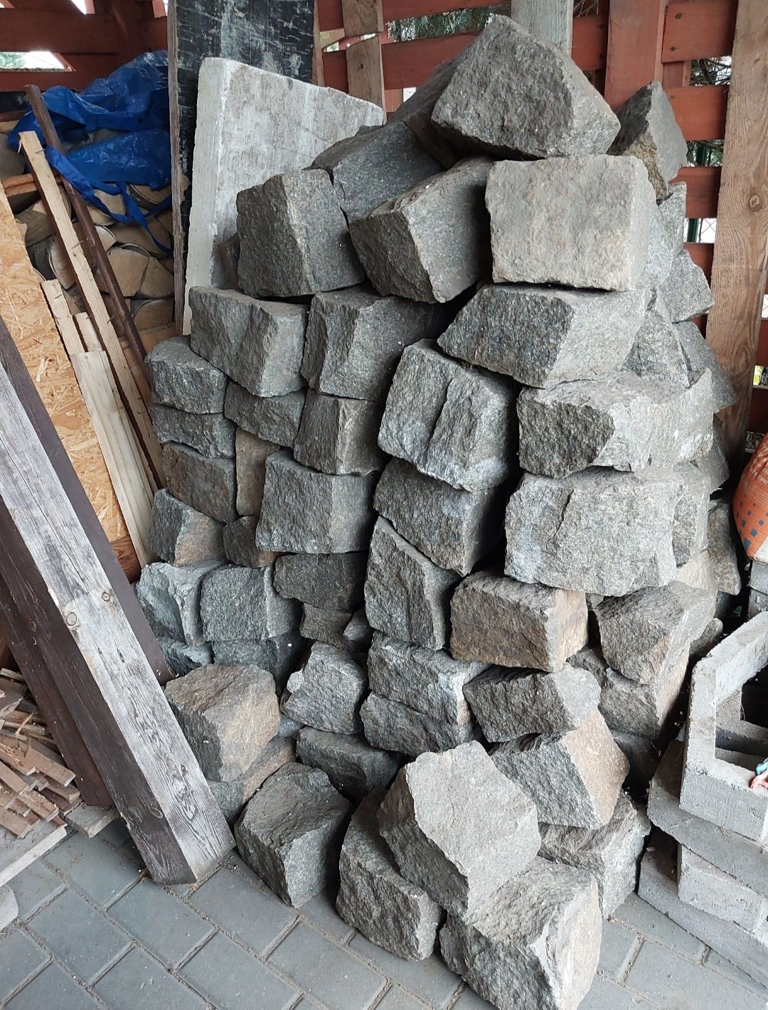 Kostka granitowa, starobruk, bruk szara 20x17×17