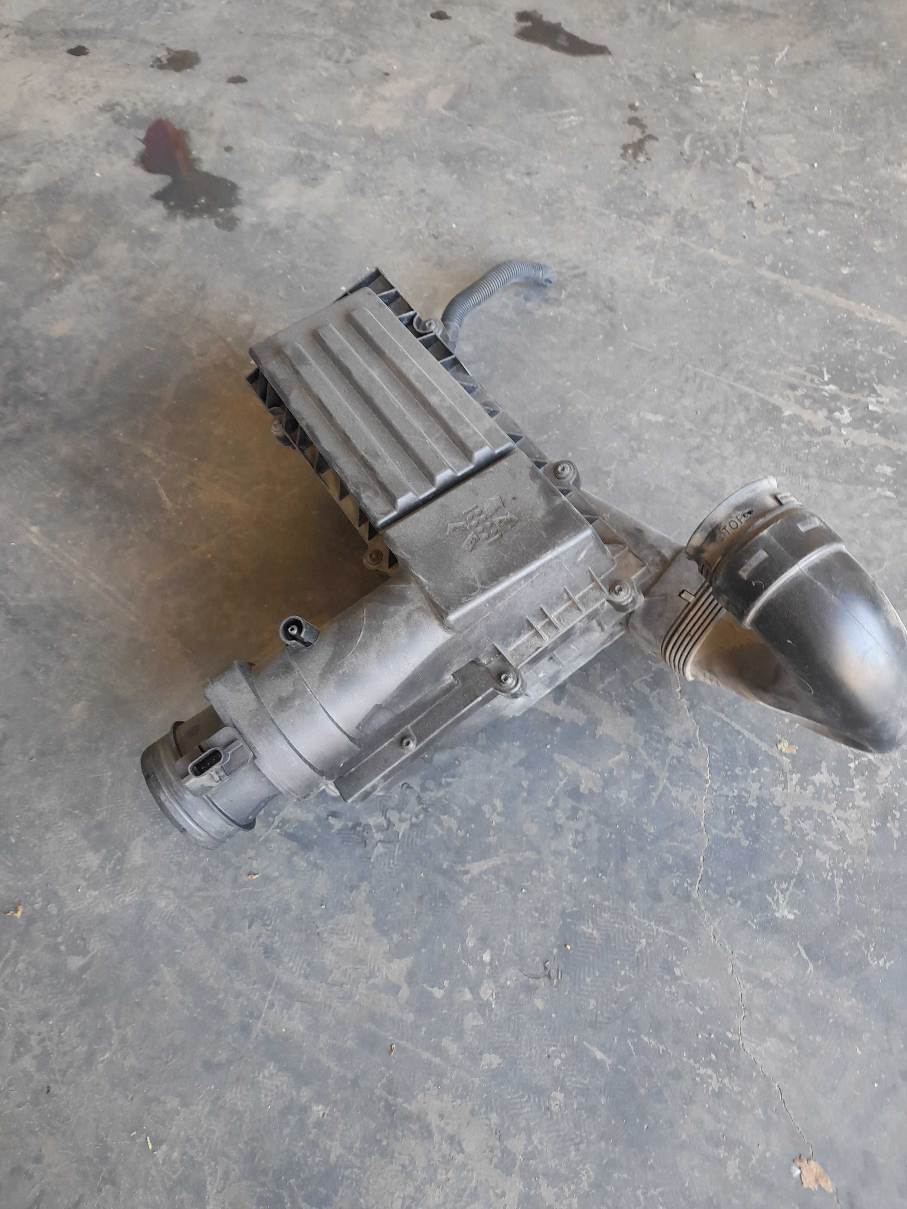 Obudowa Filtra Powietrza VW Caddy 2,0 TDI 10-16r