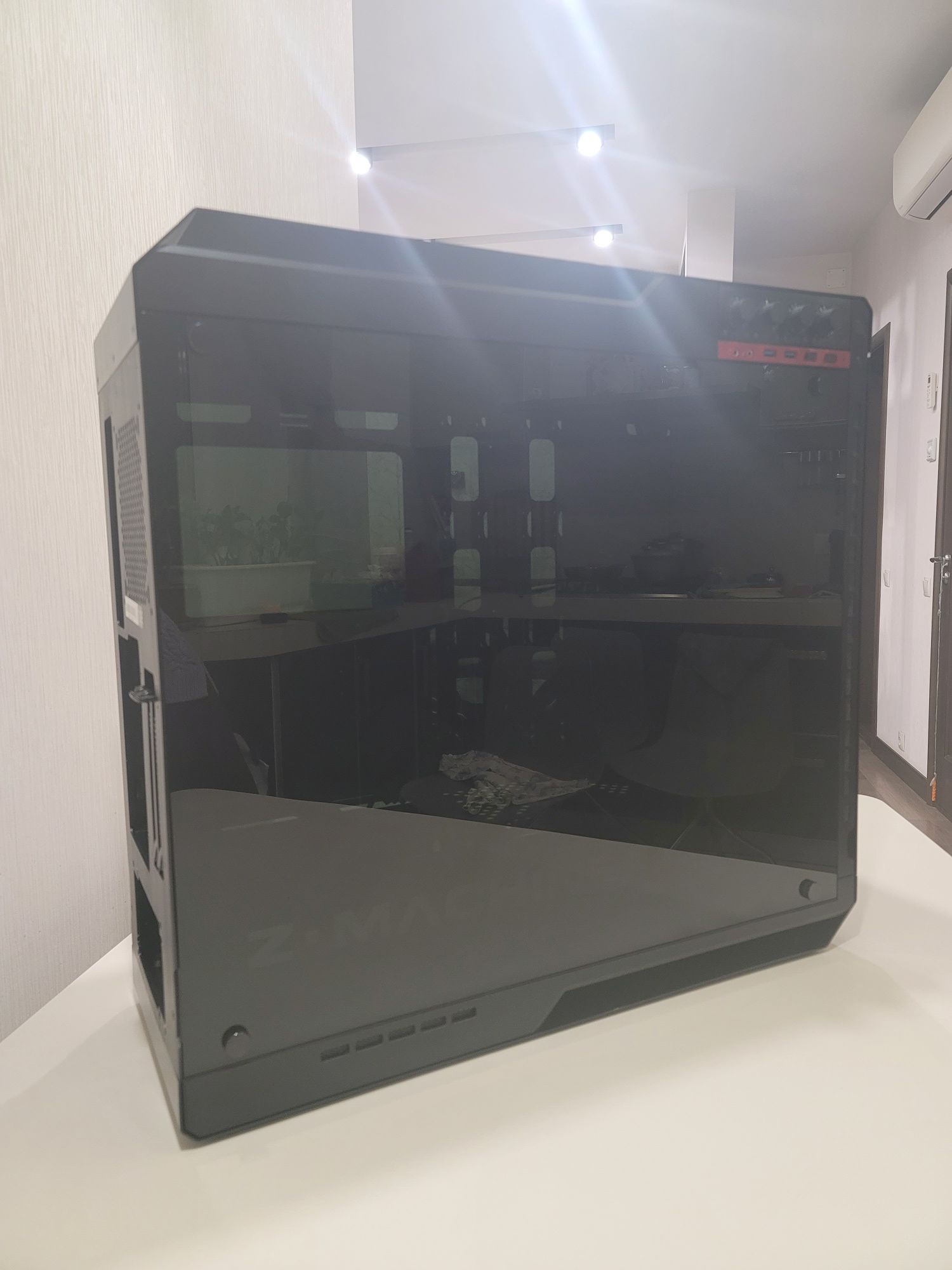 Продам премиальный корпус Zalman X7 Black