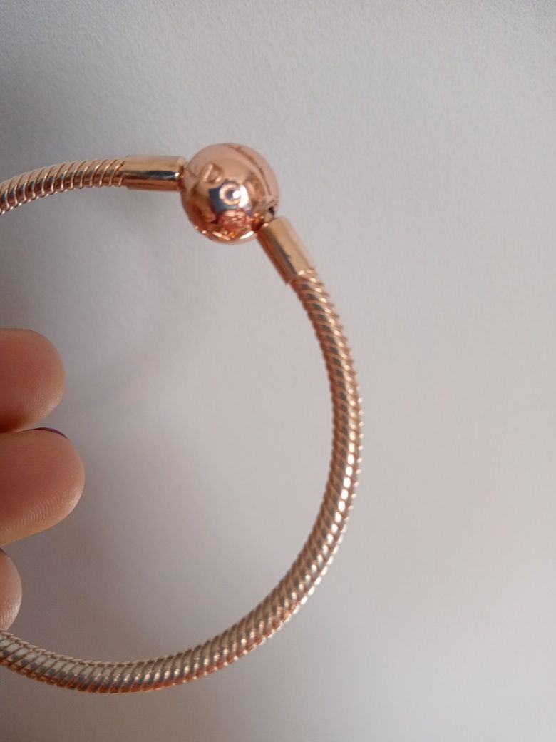 Bransoletka Pandora rose gold 17