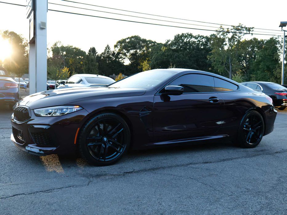 BMW M8 Competition      2022