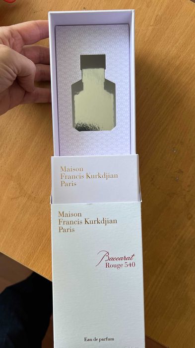коробка от оригинального Baccarat Rouge 540 и Creed Acqua Fiorentina