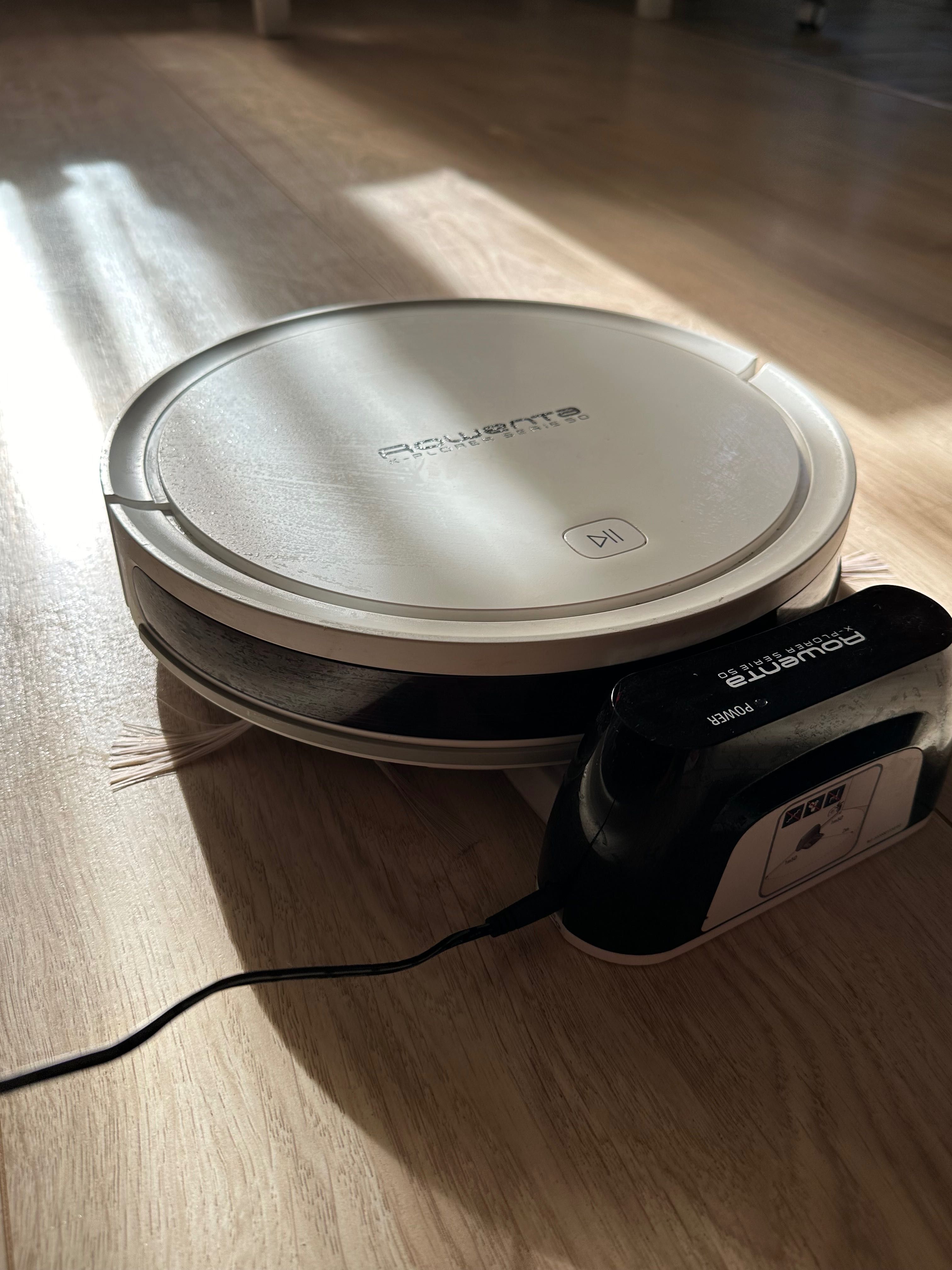 Робот пилисос Rowenta series 50
