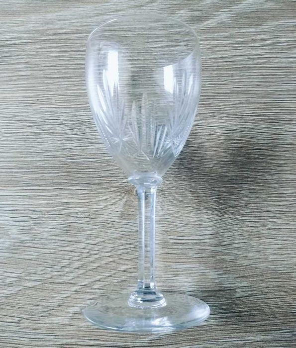 Kieliszek przeźroczysty ozdobny