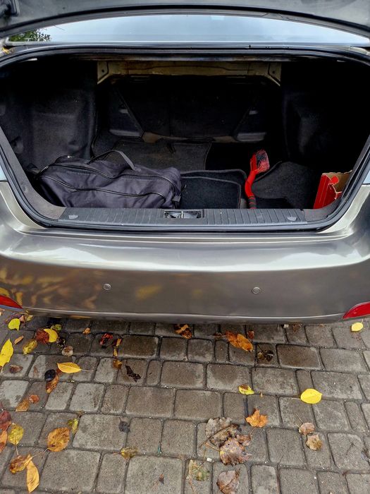 Автомат. Ржавчини корозії нема.