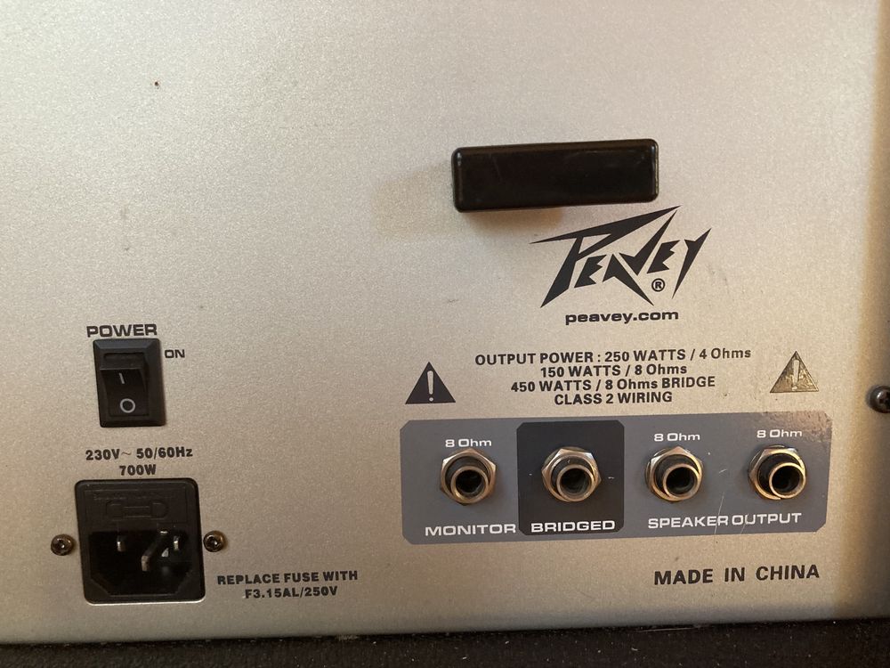 Power Mikser Peavey PVi 8B Plus