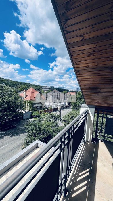 Будинок 550м2 Голосіївський район вул Добрий Шлях