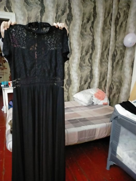 Женское платье длинное