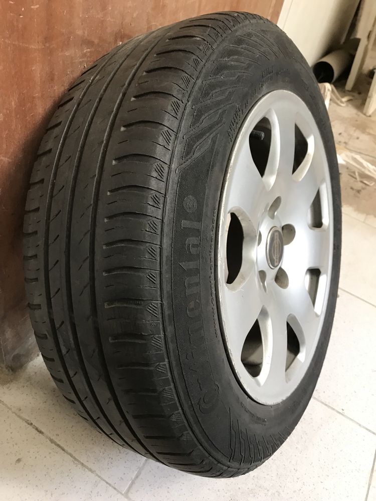 Jantes 15” com pneu 185/65 R15