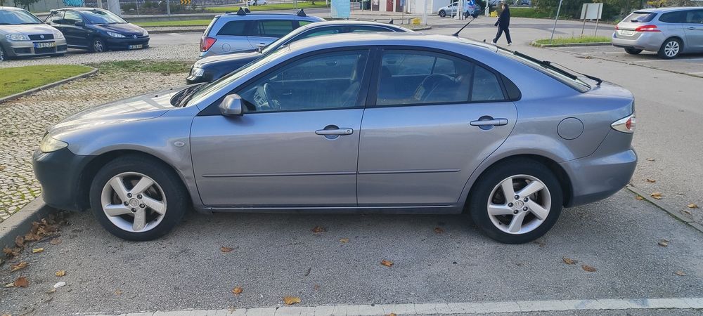 Carro Mazda 2005 a diesel 2.0 negociável