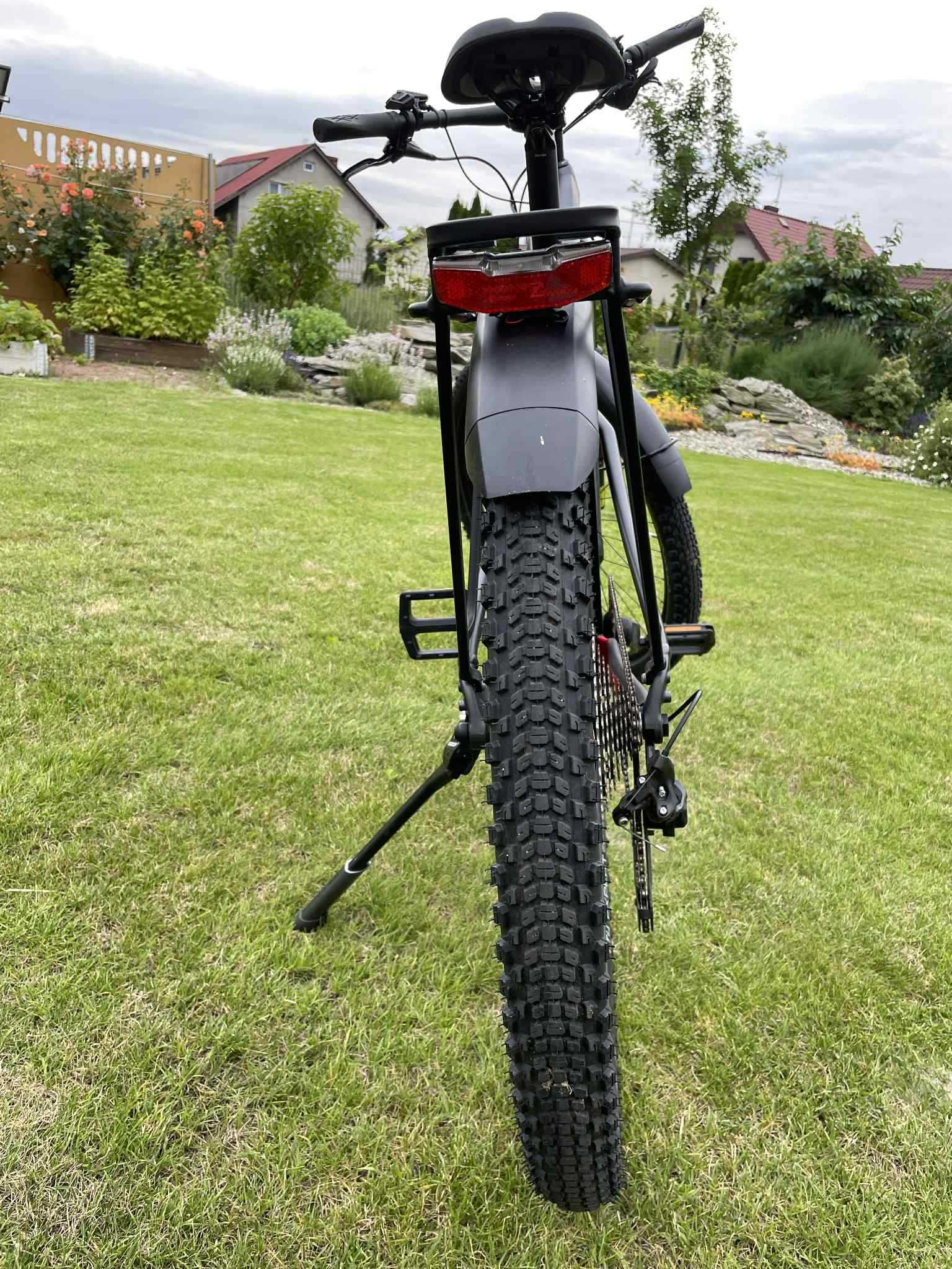 Trek Powerfly 7 equipped