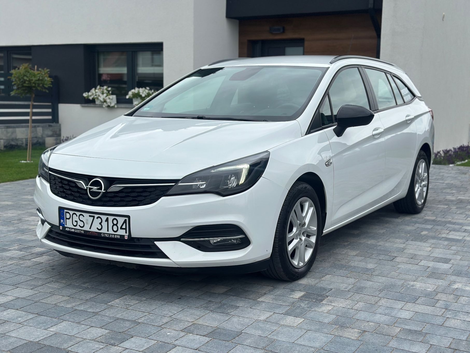 Opel Astra 2021 / stan bardzo dobry ! dwa komplety kół