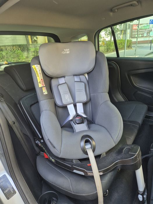Fotelik Britax Romer Dualfix M i-size obrotowy