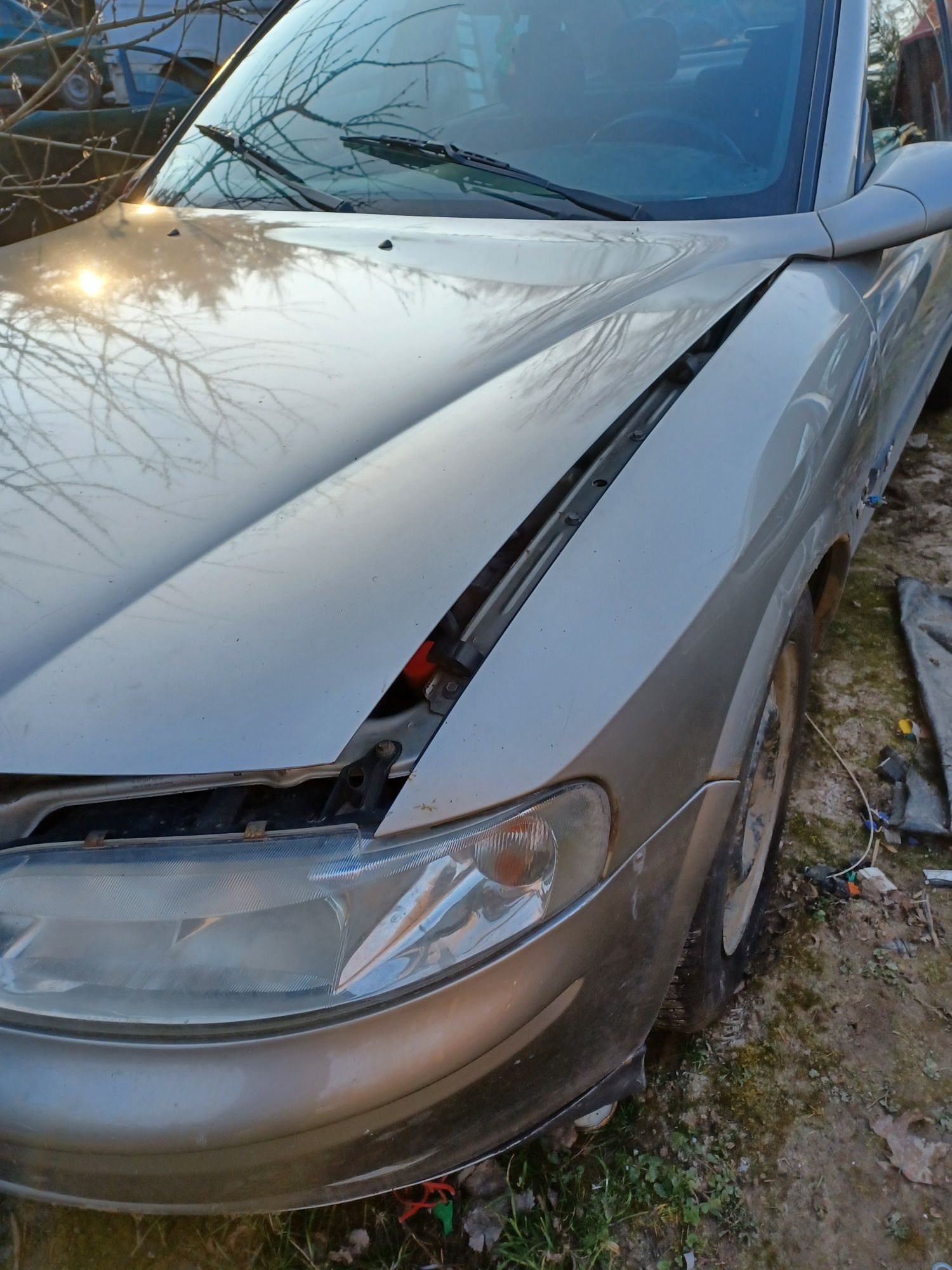 Opel Vectra B szyba tylna zderzaki