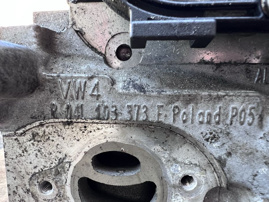 Гбц 2.0 tdi Caddy 4 04L103373E 04L103308C головка блока розпредвали