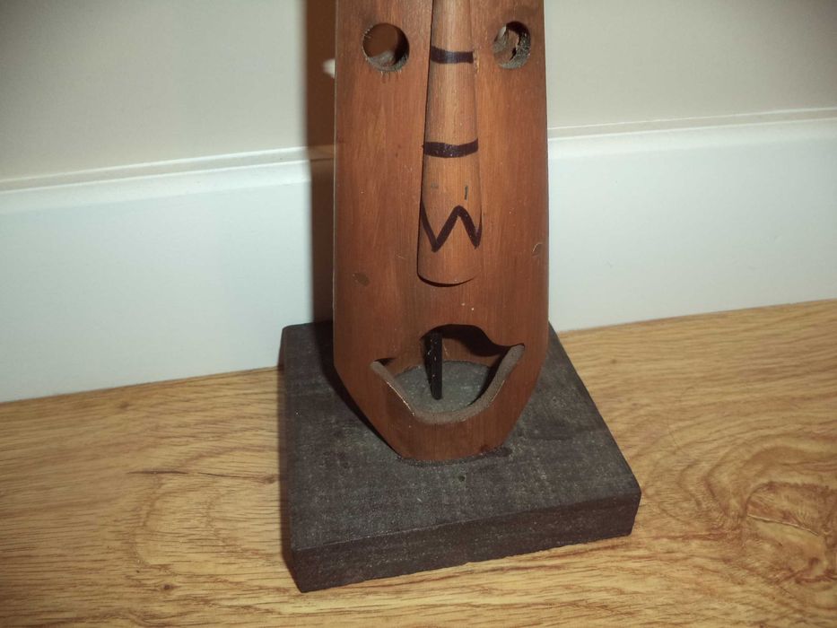 Castiçal estatueta étnica