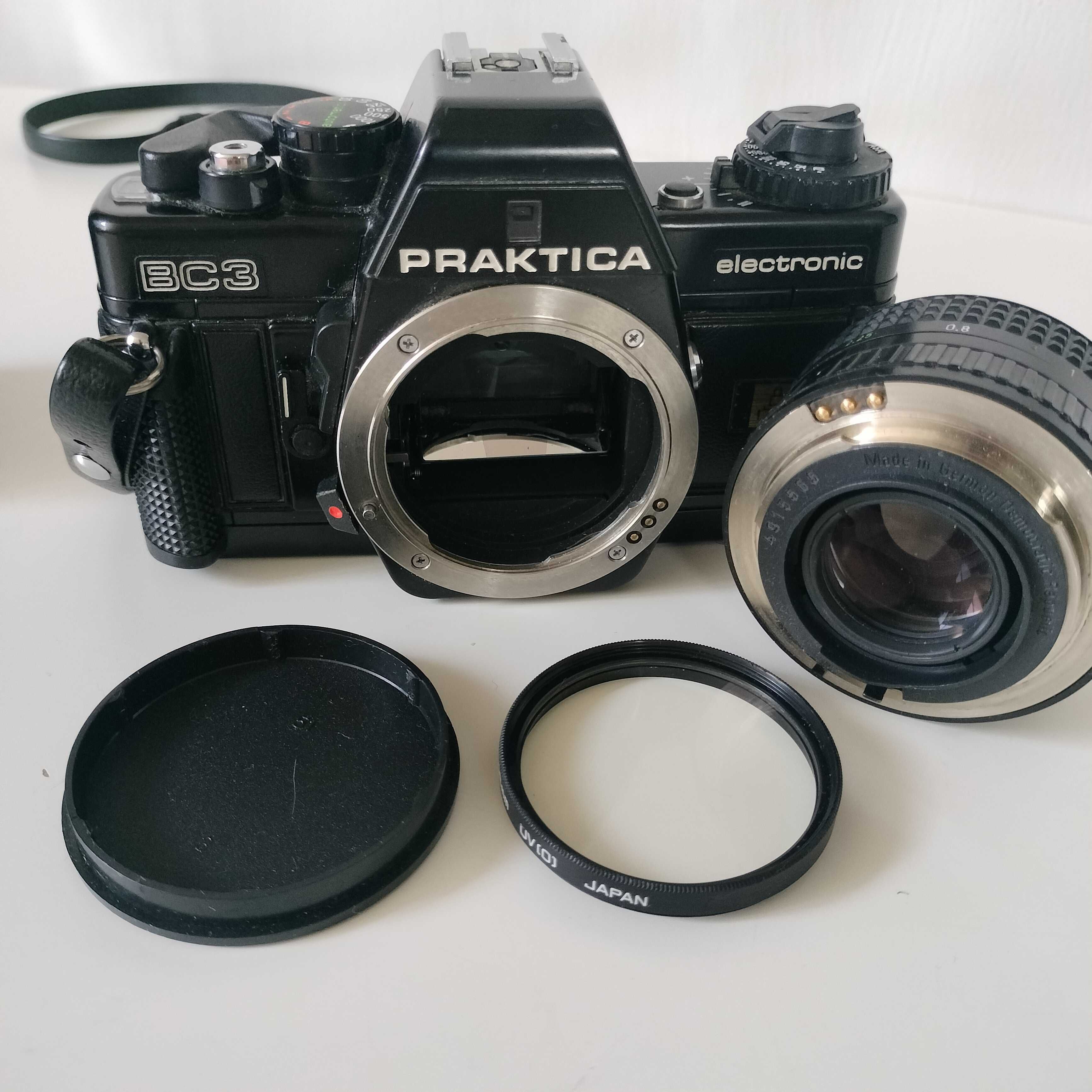 Praktica BC3 Pentacon Prakticar1.8/50 MC 50mm 1.8 135mm 2.8