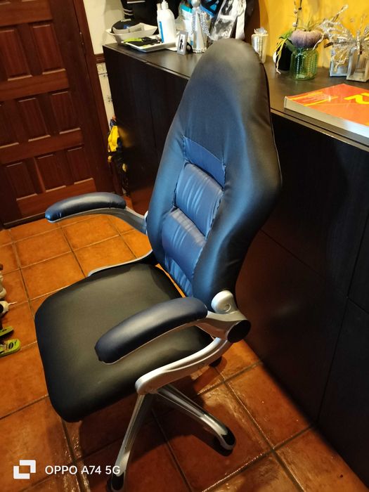 Cadeira Gaming Staples