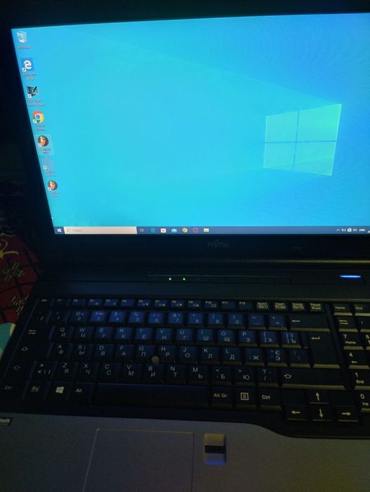 Ноутбук Fujitsu Celsius H720