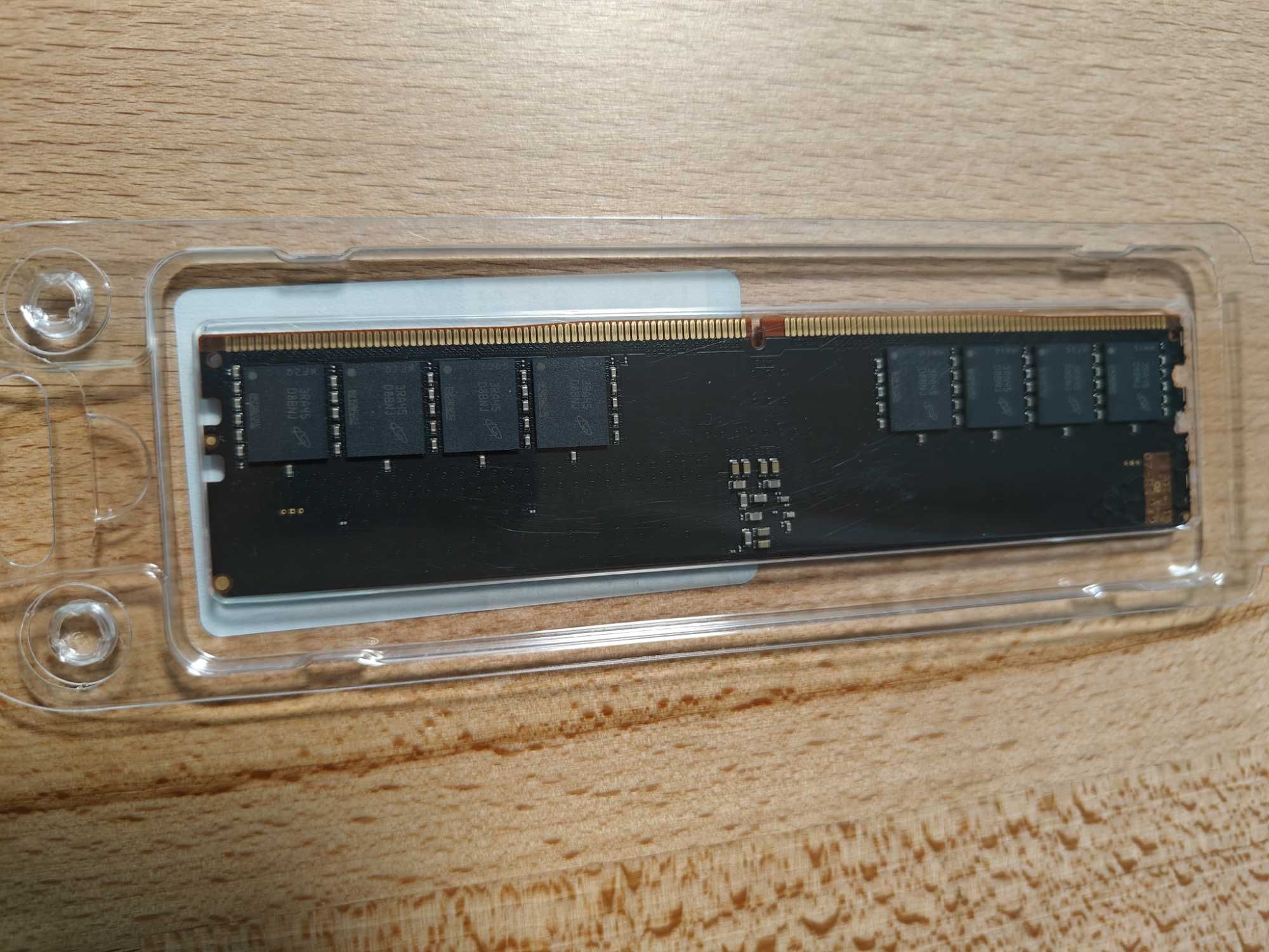 Pamięć Crucial RAM 32 GB DDR5 4800 MHz CL40 CT32G48C40U5