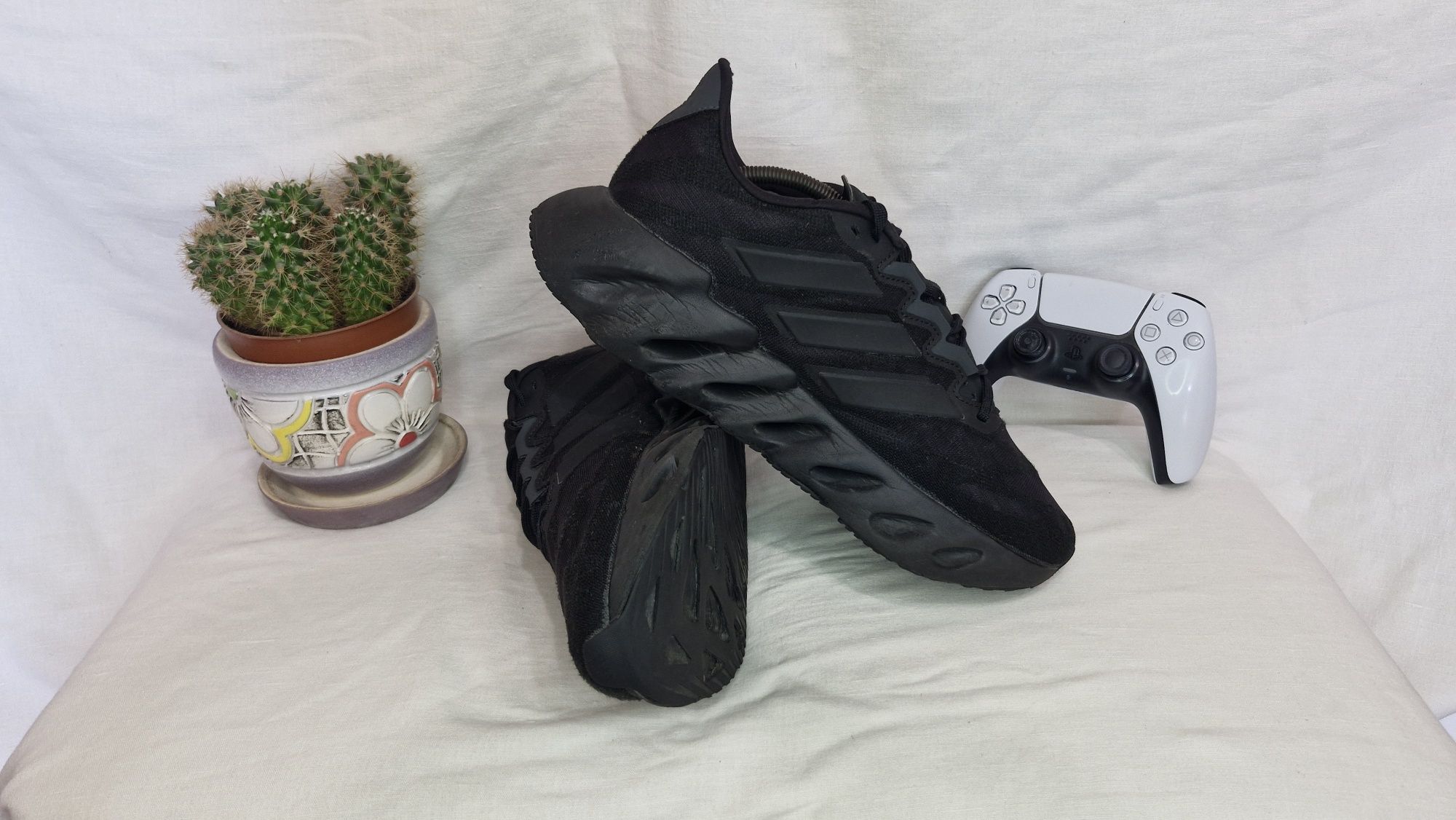 Бігові кросівки Adidas Switch FWD.Розмір 43