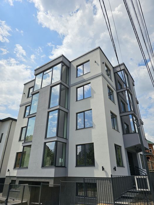 Продам осз,будинок Печерськ 1000м2.