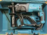 Перфоратор Makita HR 2470