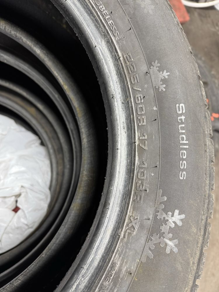 Продам Резину 225/60 R17