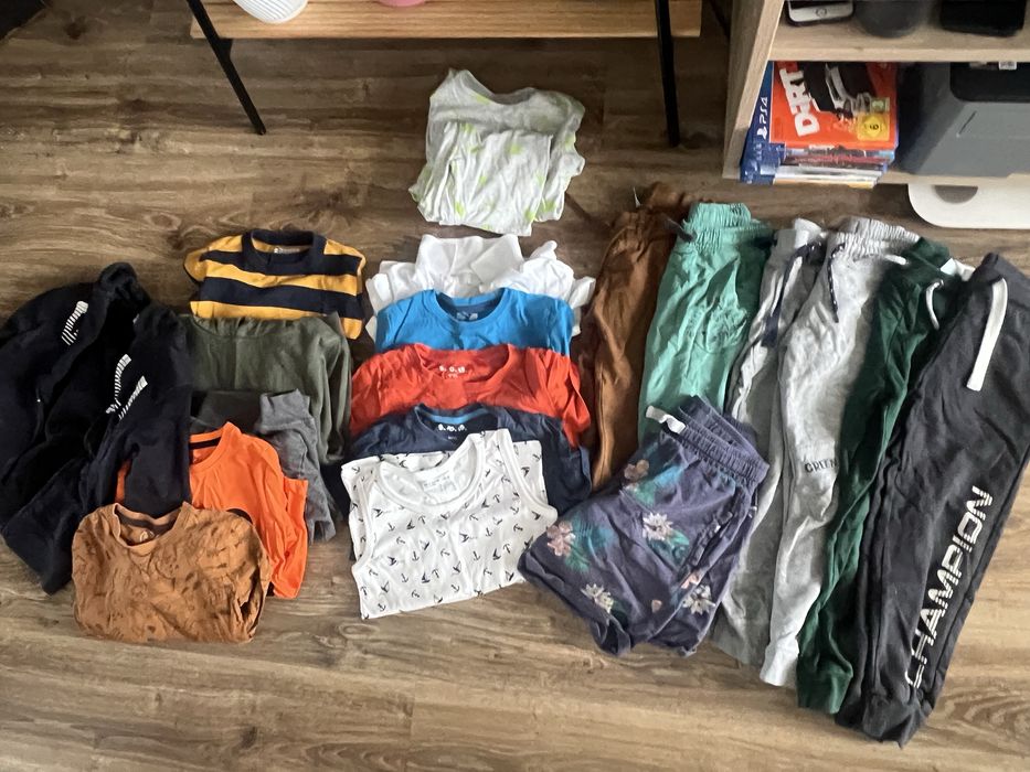 Paka ubran 116, sztuk 19