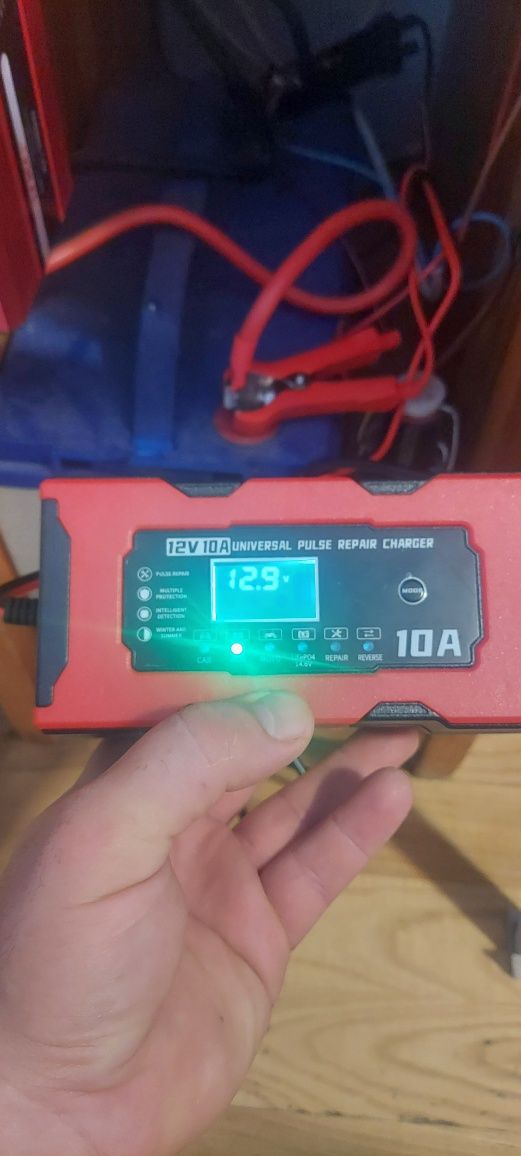 Автоматическое импульсное зарядное 12 вольт до 10А