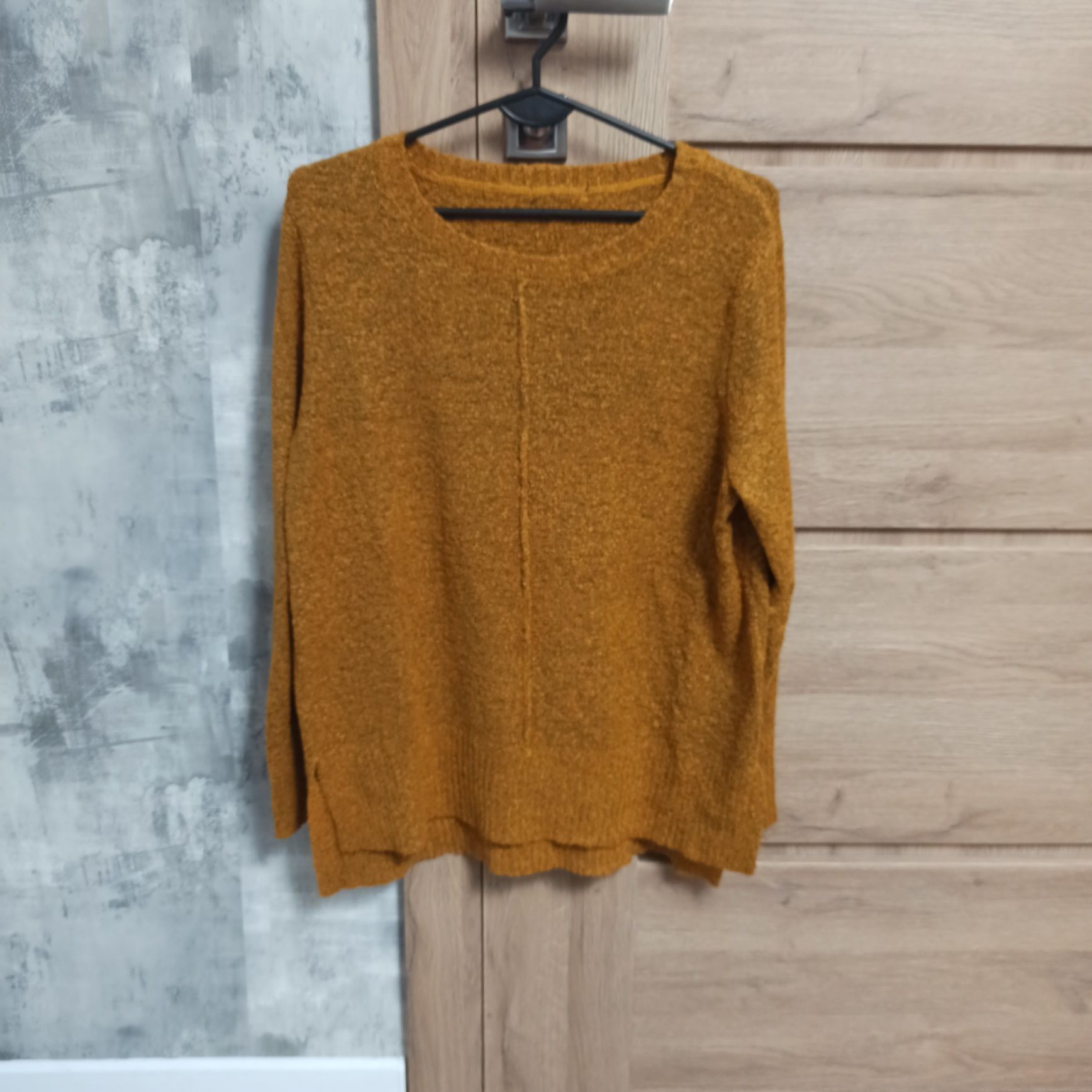 Sweter ciepły musztardowy 40 / 42 / 44 sweterek