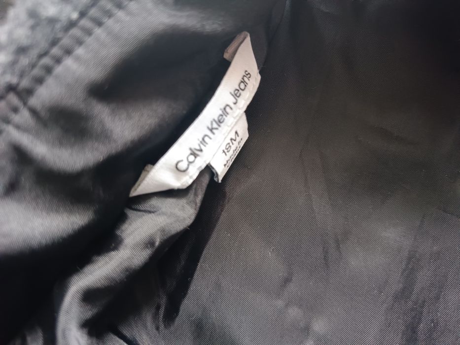 Czarna kamizelka baranek Calvin klein 18 miesięcy