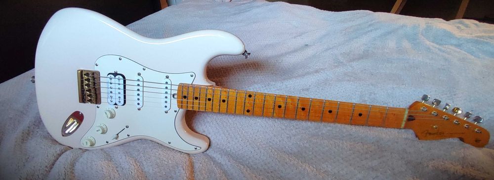 Fender Stratocaster - pickupy Tom Anderson/Seymour Duncan