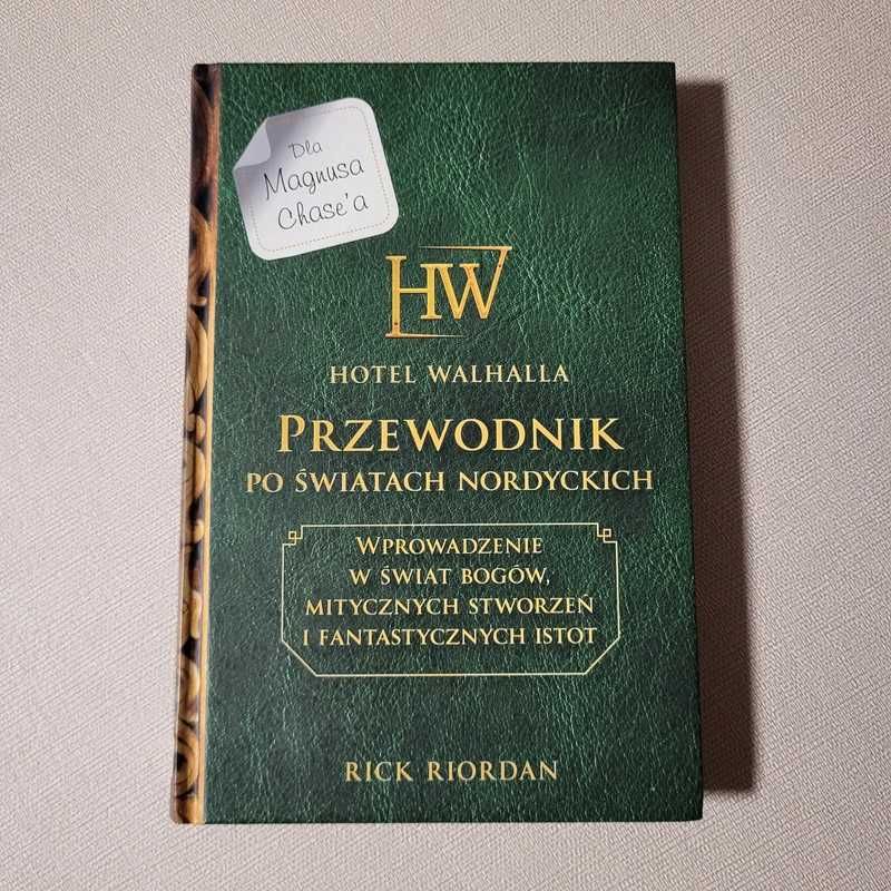 Hotel Walhalla. Przewodnik po światach nordyckich Rick Riordan