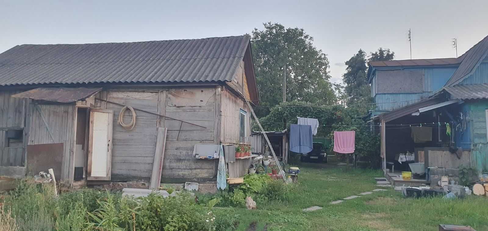 Продам будинок в центрі села
