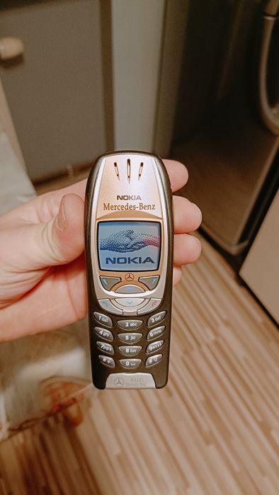 Nokia 6310i Mercedes-Benz Gold Black