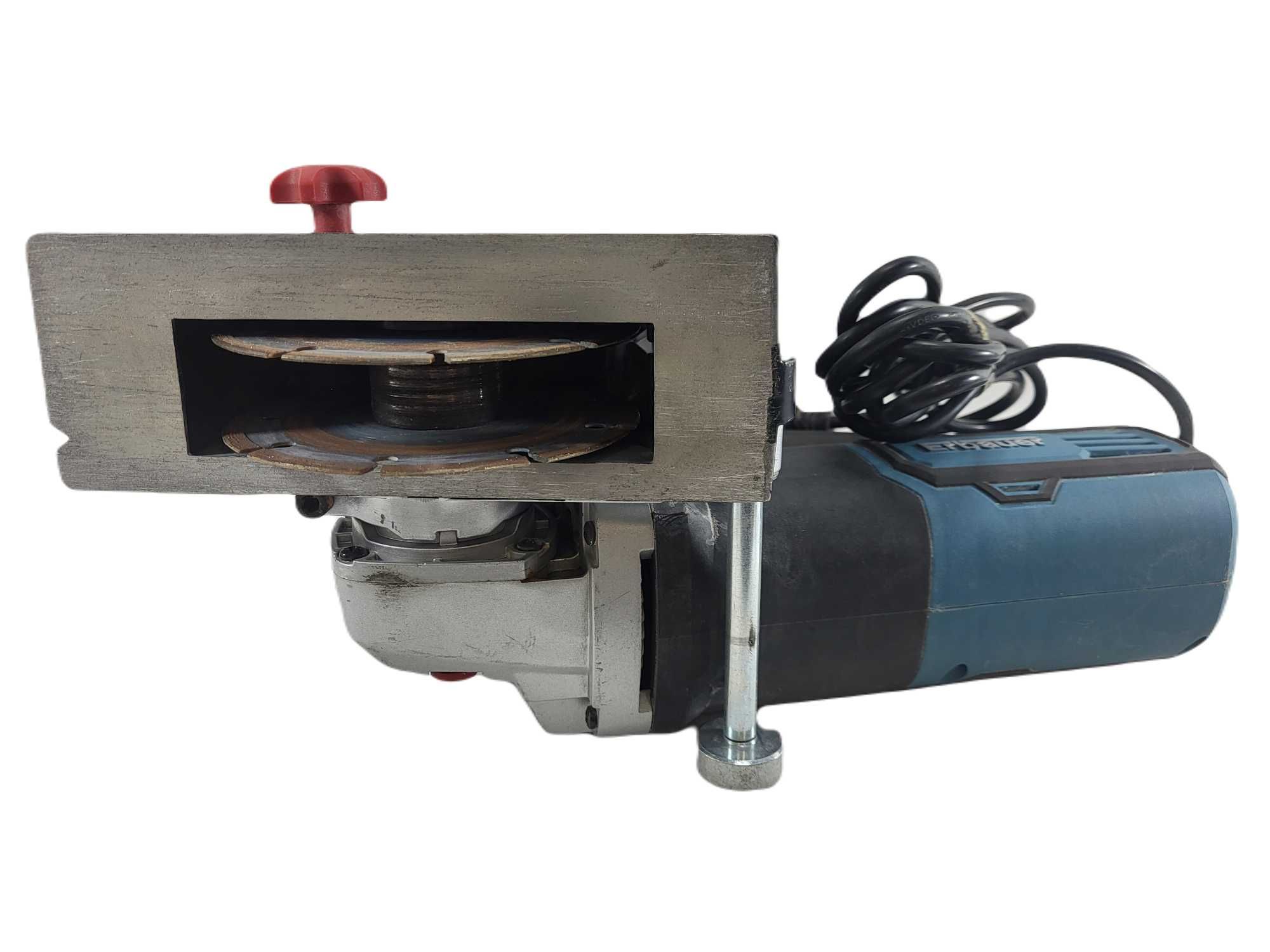 Bruzdownica Erbauer EWC1500 walizka 1500W 8500 OBR./MIN