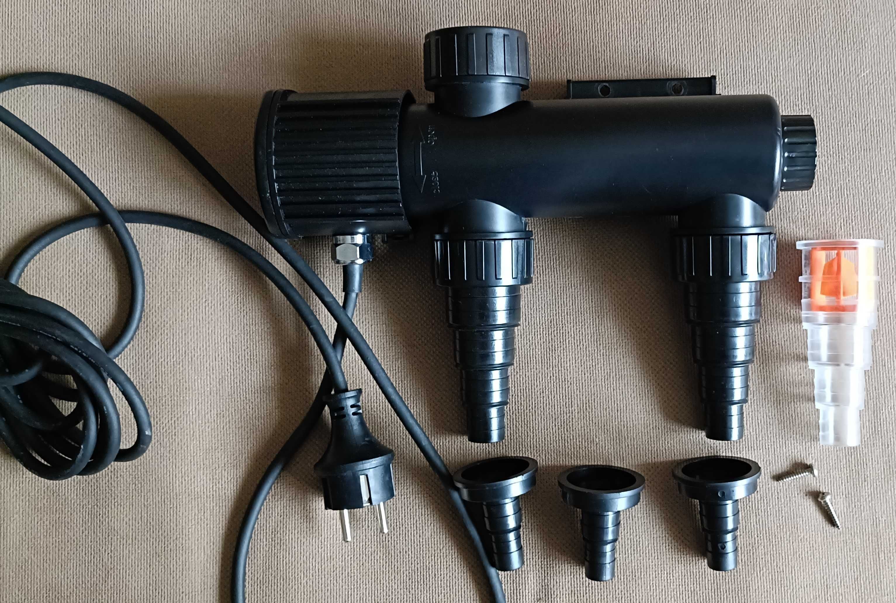 SunSun Lampa przeciwglonowa 9W UV-C do oczka i akwarium CUV-209