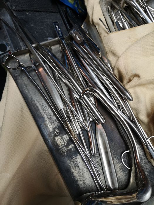 Narzędzia ginekologiczne, chirurgiczne, wzierniki, nożyce