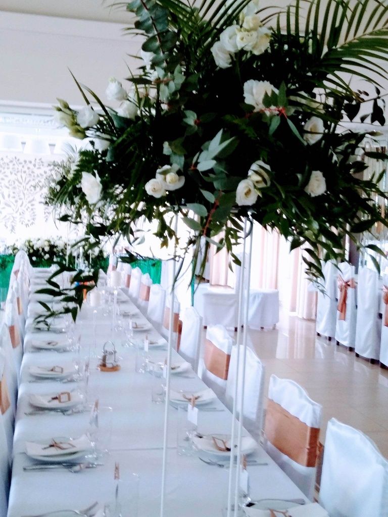 Stojaki na kompozycje  kwiatowe na ślub  białe 80 cm 10 szt