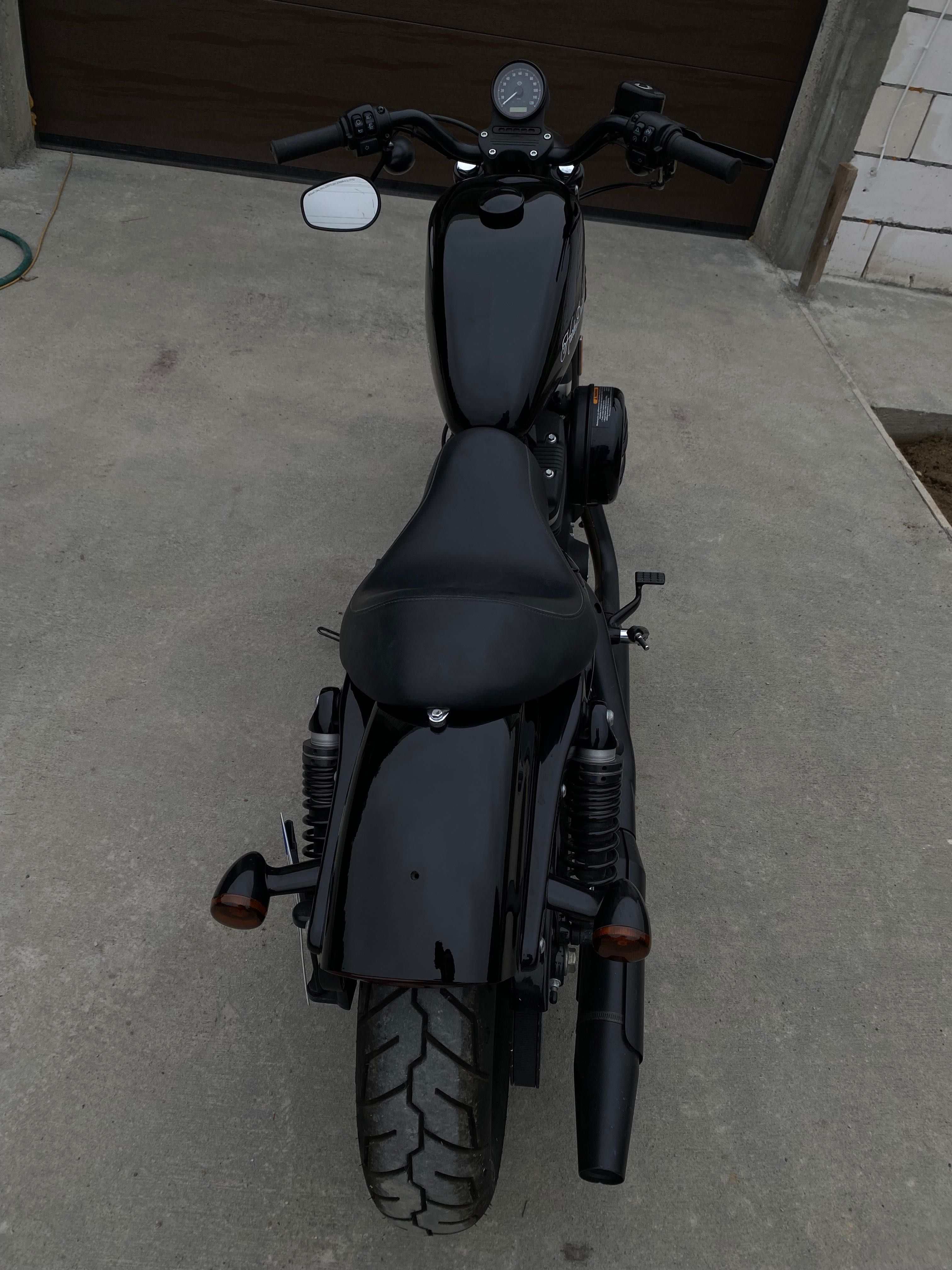 Harley Davidson sportster 883 Iron 2021