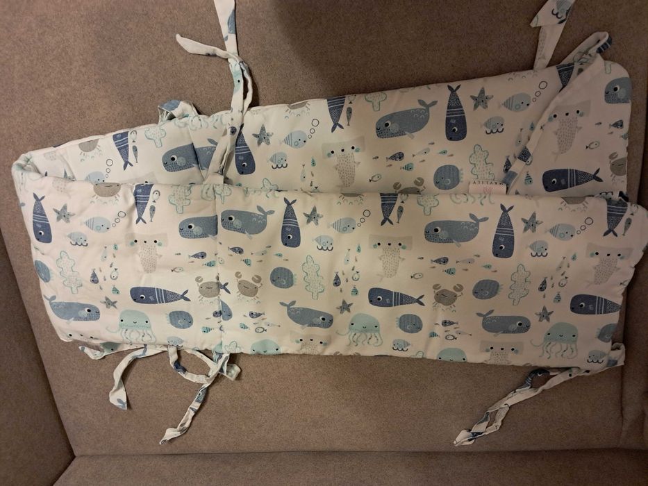 ochraniacze do łóżka dziecięcego + prześcieradło